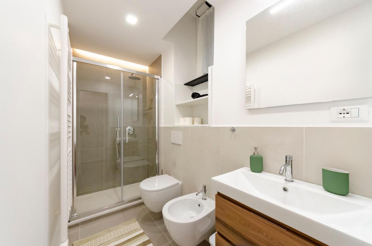 Ferienwohnung Joivy Bright Flat In The Perfect Centre Of Genua Exterior foto